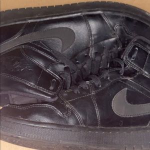 Black Jordan 1